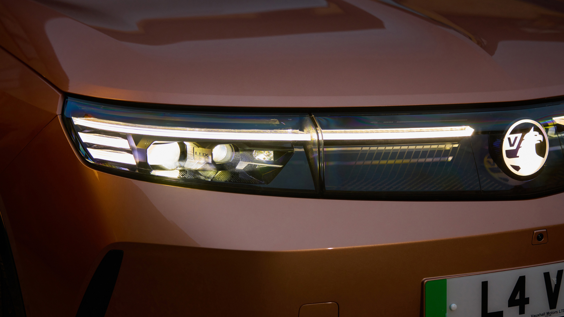 Scientific Trial Reveals Nervous Night-Time Drivers Are 43% More Likely To Drive In The Dark With Vauxhall Intelli-Lux HD Headlights